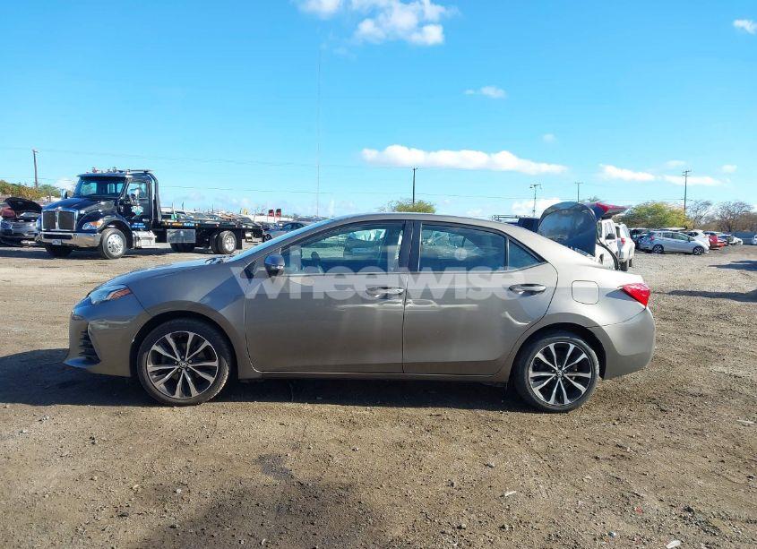 Photo 14 of 2017 Toyota Corolla SE (VIN 5YFBURHE7HP628155)