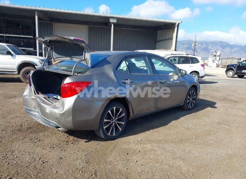Photo 4 of 2017 Toyota Corolla SE (VIN 5YFBURHE7HP628155)