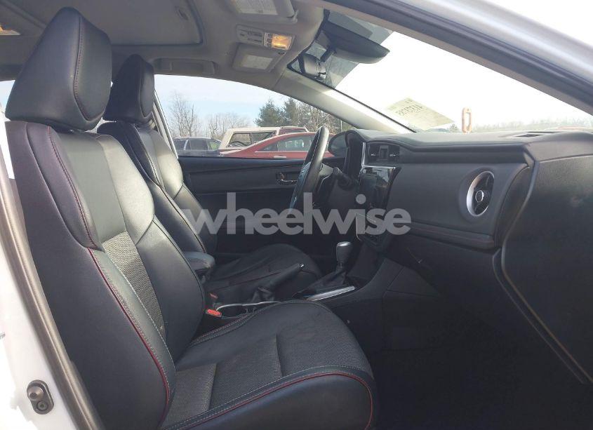 Photo 5 of 2017 Toyota Corolla SE SPECIAL EDITION (VIN 5YFBURHE7HP640791)