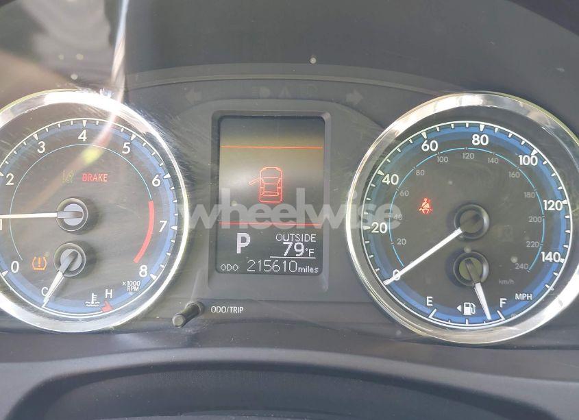 Photo 7 of 2017 Toyota Corolla LE (VIN 5YFBURHE7HP644369)