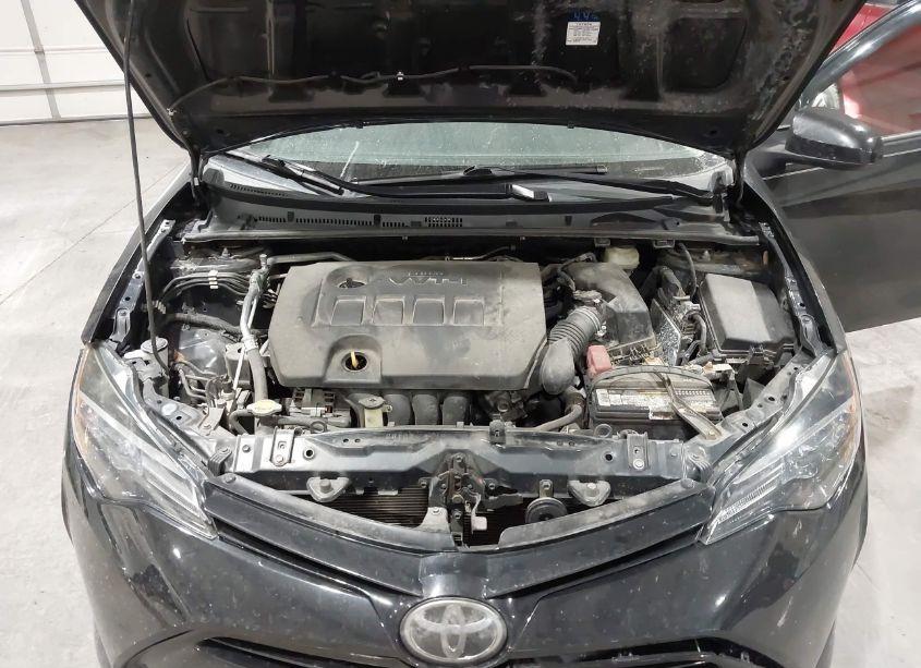 Photo 10 of 2017 Toyota Corolla LE (VIN 5YFBURHE7HP653511)