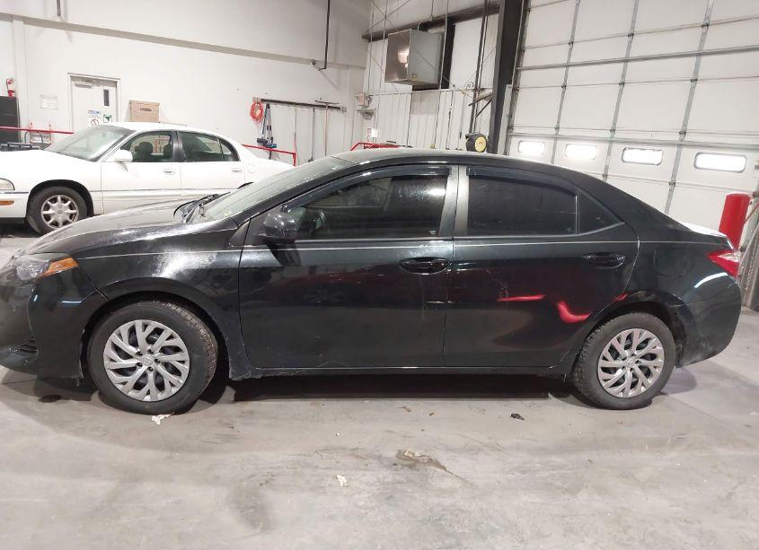 Photo 14 of 2017 Toyota Corolla LE (VIN 5YFBURHE7HP653511)