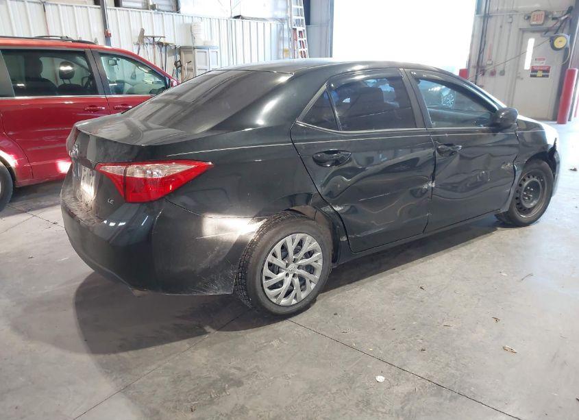 Photo 4 of 2017 Toyota Corolla LE (VIN 5YFBURHE7HP653511)
