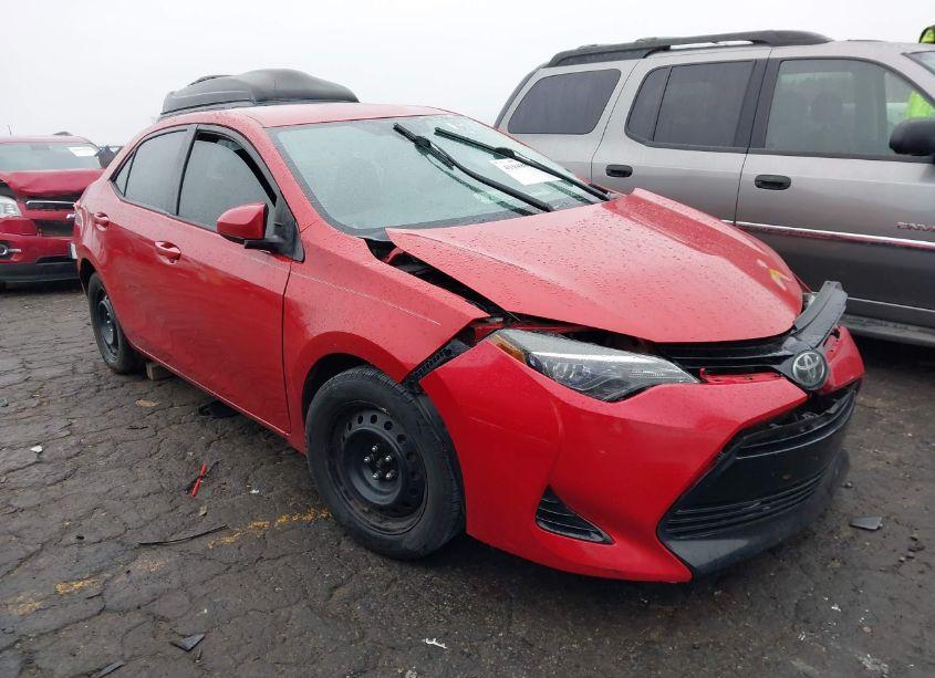 2017 Toyota Corolla LE (VIN 5YFBURHE7HP667439) main photo