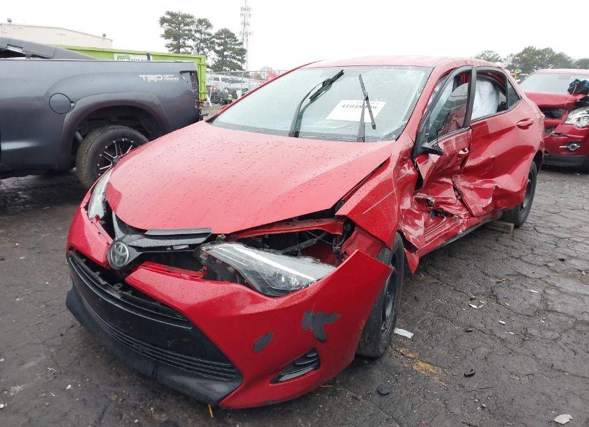 Photo 6 of 2017 Toyota Corolla LE (VIN 5YFBURHE7HP667439)