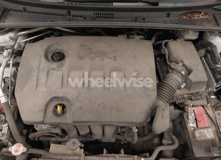 Photo 10 of 2017 Toyota Corolla LE (VIN 5YFBURHE7HP682720)