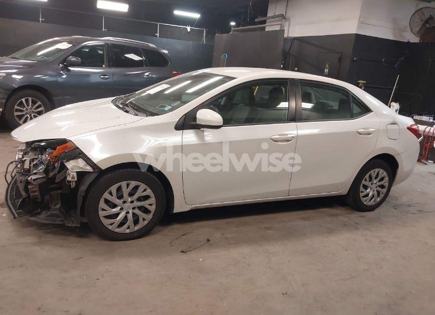 Photo 14 of 2017 Toyota Corolla LE (VIN 5YFBURHE7HP682720)