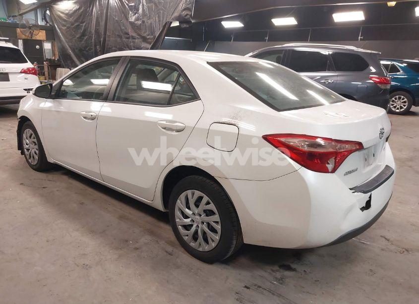 Photo 3 of 2017 Toyota Corolla LE (VIN 5YFBURHE7HP682720)