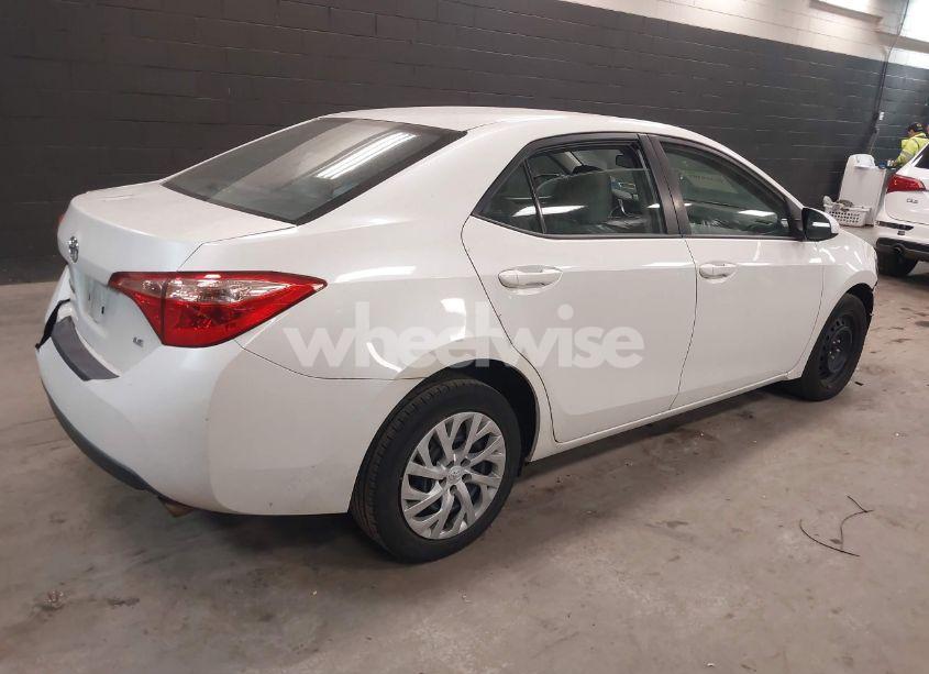 Photo 4 of 2017 Toyota Corolla LE (VIN 5YFBURHE7HP682720)