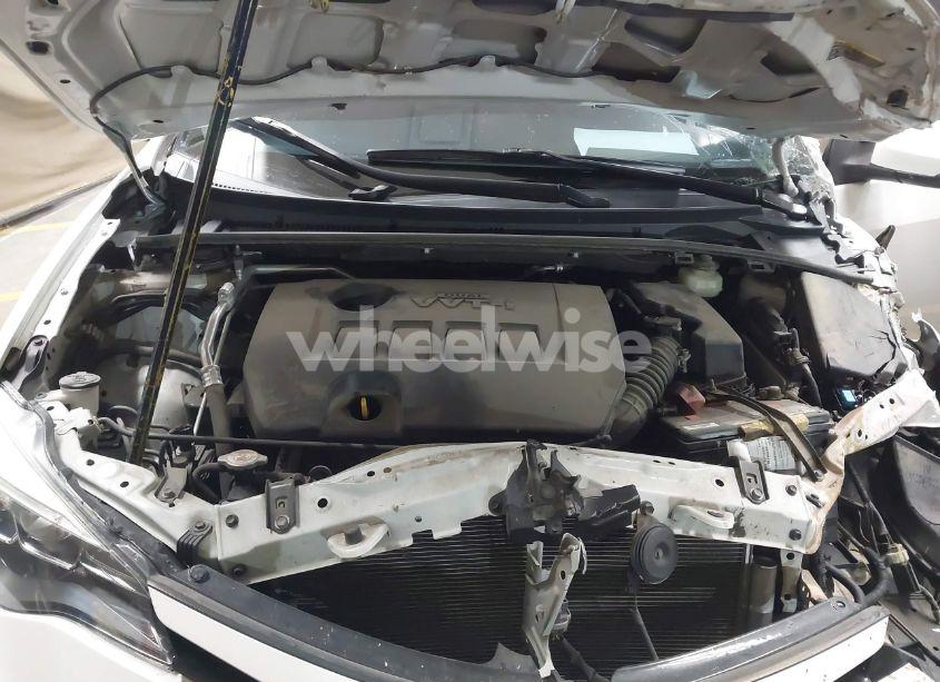 Photo 10 of 2017 Toyota Corolla SE (VIN 5YFBURHE7HP693037)