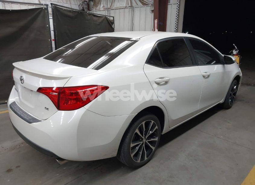 Photo 4 of 2017 Toyota Corolla SE (VIN 5YFBURHE7HP693037)
