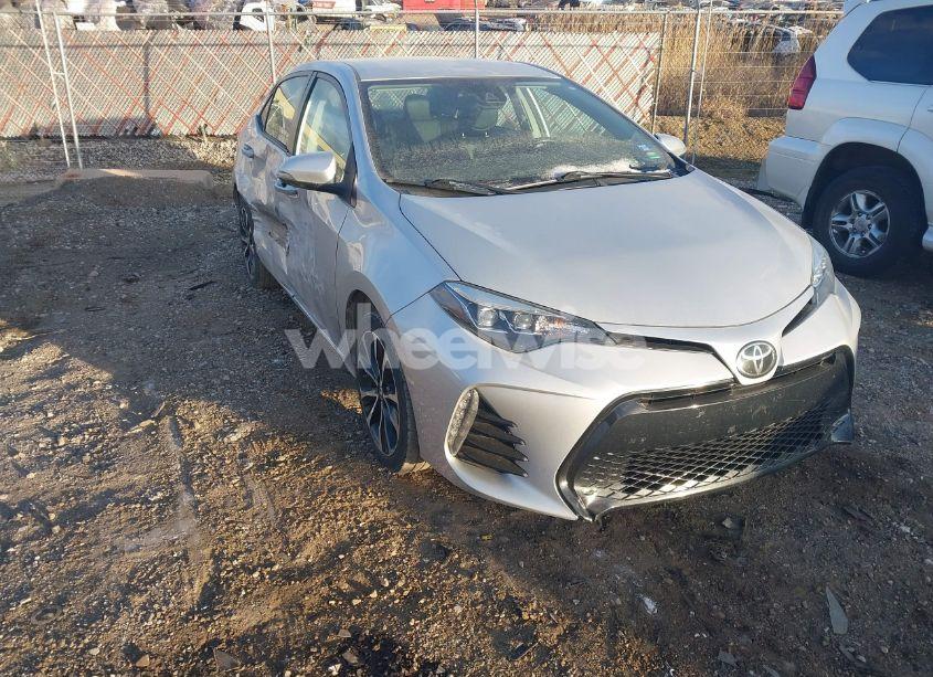 2017 Toyota Corolla SE (VIN 5YFBURHE7HP706367) main photo