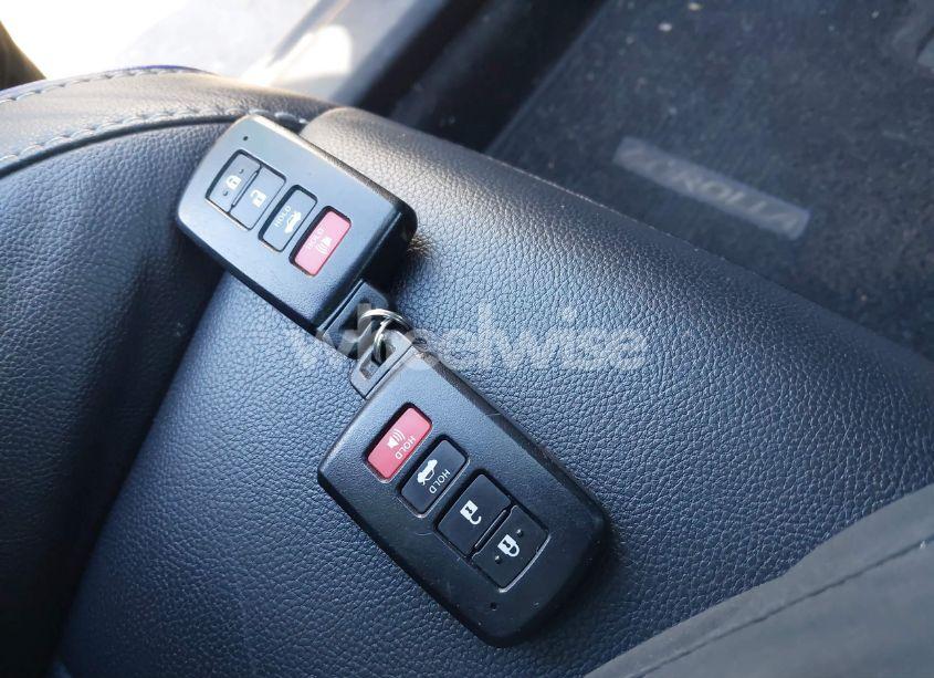 Photo 11 of 2017 Toyota Corolla XSE (VIN 5YFBURHE7HP733715)