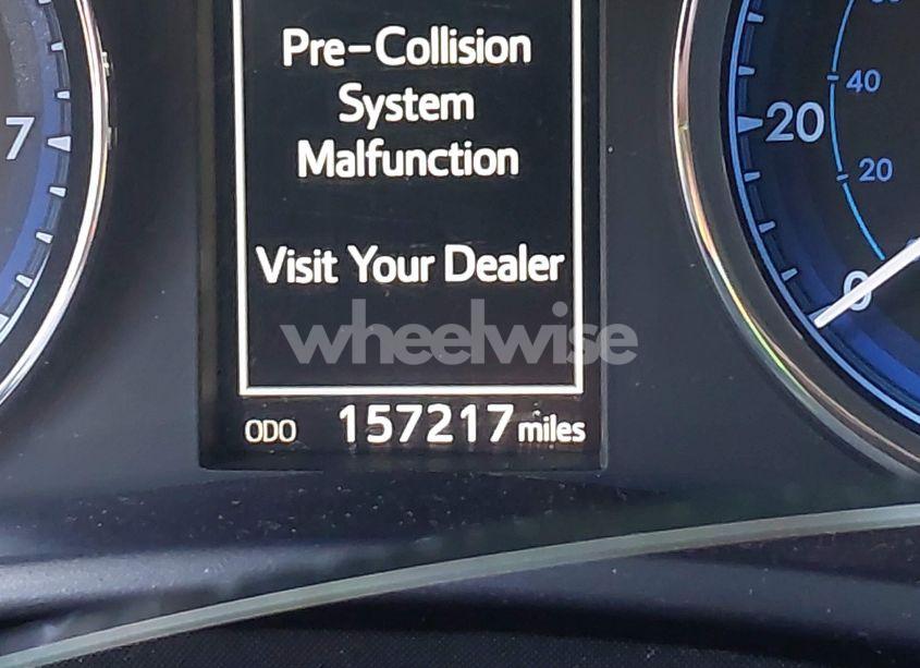 Photo 15 of 2017 Toyota Corolla SE (VIN 5YFBURHE7HP734699)