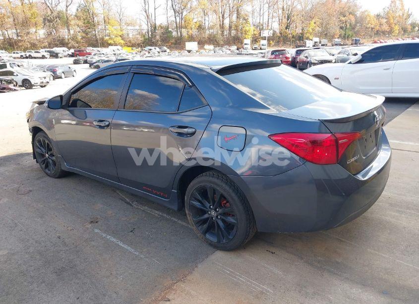 Photo 3 of 2017 Toyota Corolla SE (VIN 5YFBURHE7HP734699)