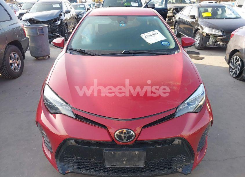 Photo 11 of 2018 Toyota Corolla SE (VIN 5YFBURHE7JP742744)