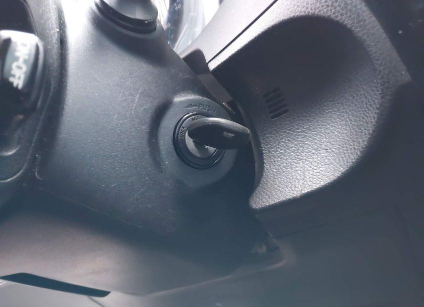 Photo 11 of 2018 Toyota Corolla LE (VIN 5YFBURHE7JP753503)