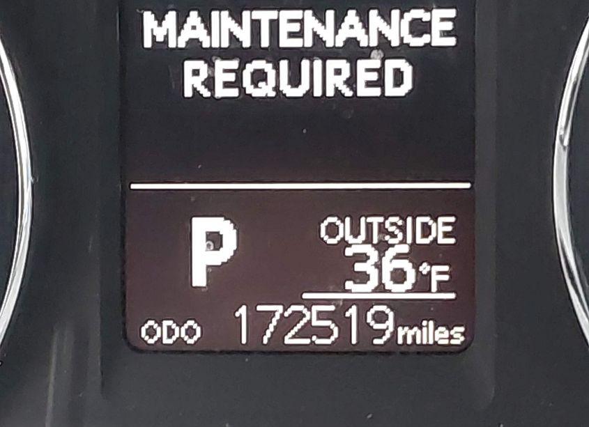 Photo 16 of 2018 Toyota Corolla LE (VIN 5YFBURHE7JP753503)