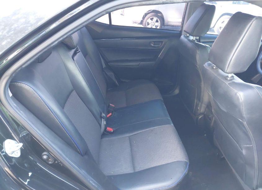 Photo 8 of 2018 Toyota Corolla SE (VIN 5YFBURHE7JP757809)