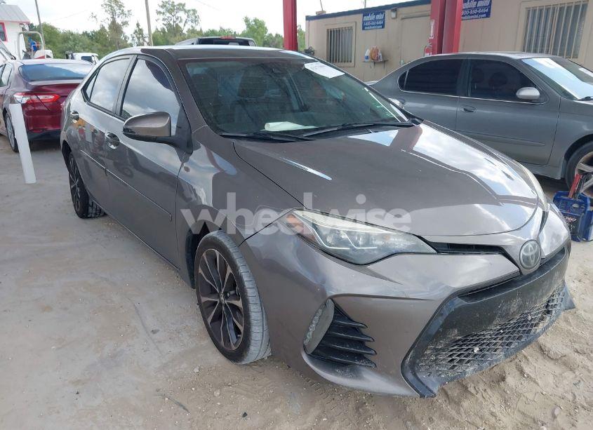 2018 Toyota Corolla SE (VIN 5YFBURHE7JP758393) main photo