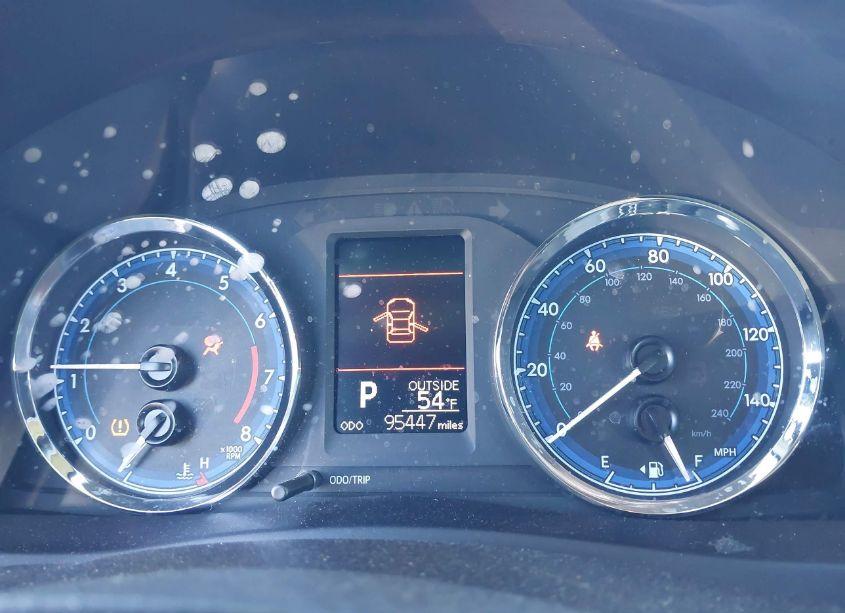 Photo 7 of 2018 Toyota Corolla LE (VIN 5YFBURHE7JP759365)