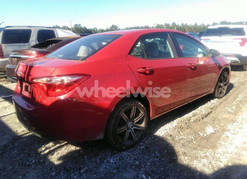 Photo 4 of 2018 Toyota Corolla LE (VIN 5YFBURHE7JP766817)