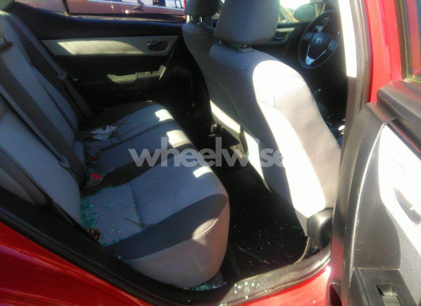 Photo 5 of 2018 Toyota Corolla LE (VIN 5YFBURHE7JP766817)