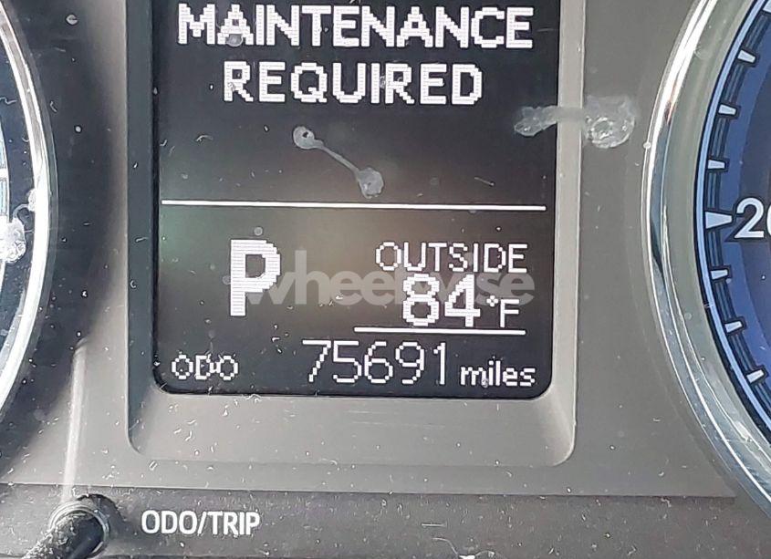 Photo 15 of 2018 Toyota Corolla LE (VIN 5YFBURHE7JP809004)