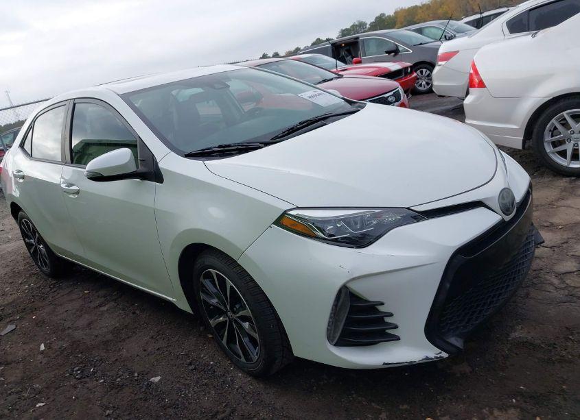 2018 Toyota Corolla XSE (VIN 5YFBURHE7JP829124) main photo