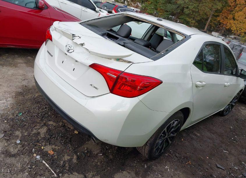 Photo 4 of 2018 Toyota Corolla XSE (VIN 5YFBURHE7JP829124)