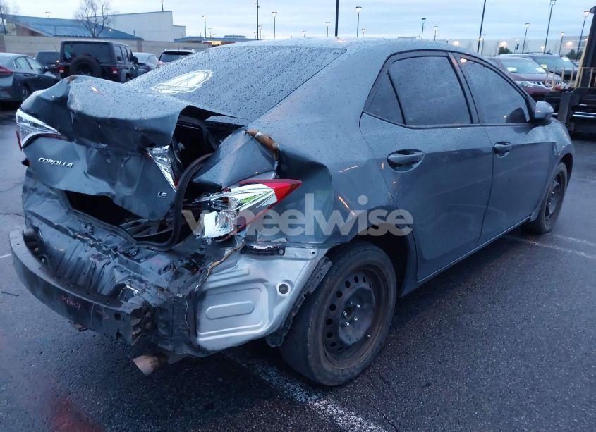 Photo 4 of 2018 Toyota Corolla LE (VIN 5YFBURHE7JP833321)