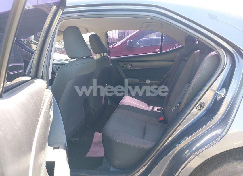 Photo 8 of 2018 Toyota Corolla LE (VIN 5YFBURHE7JP833321)