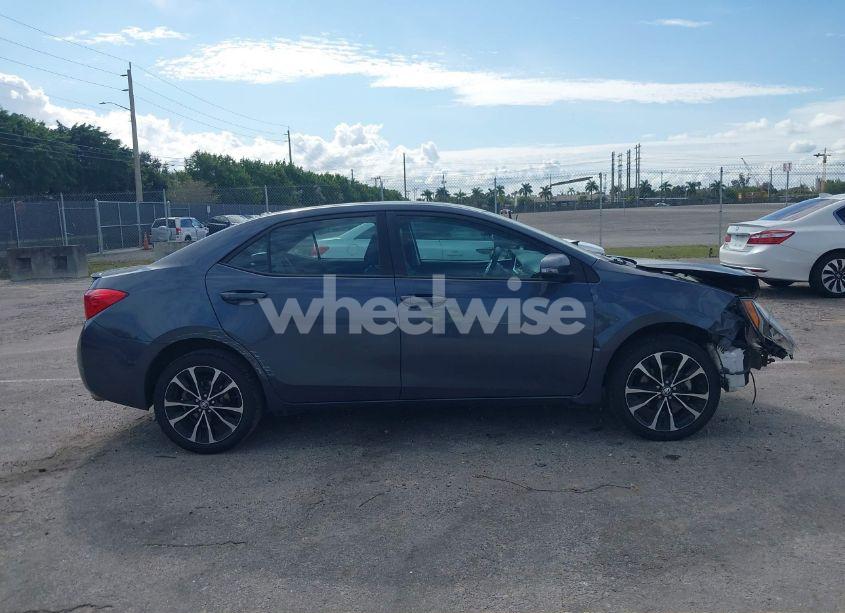 Photo 13 of 2018 Toyota Corolla SE (VIN 5YFBURHE7JP844920)