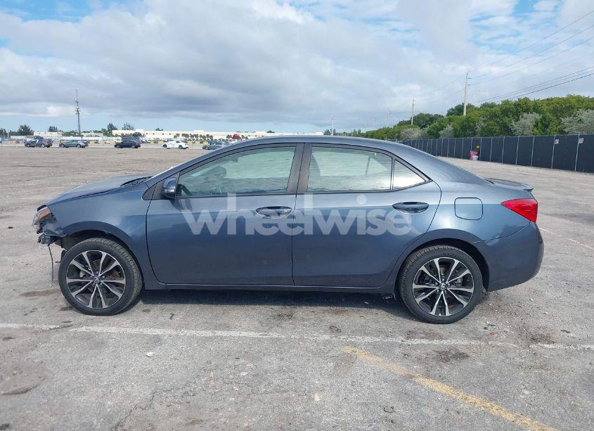 Photo 14 of 2018 Toyota Corolla SE (VIN 5YFBURHE7JP844920)