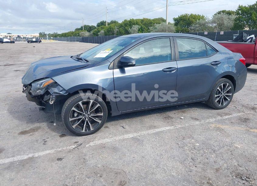 Photo 2 of 2018 Toyota Corolla SE (VIN 5YFBURHE7JP844920)