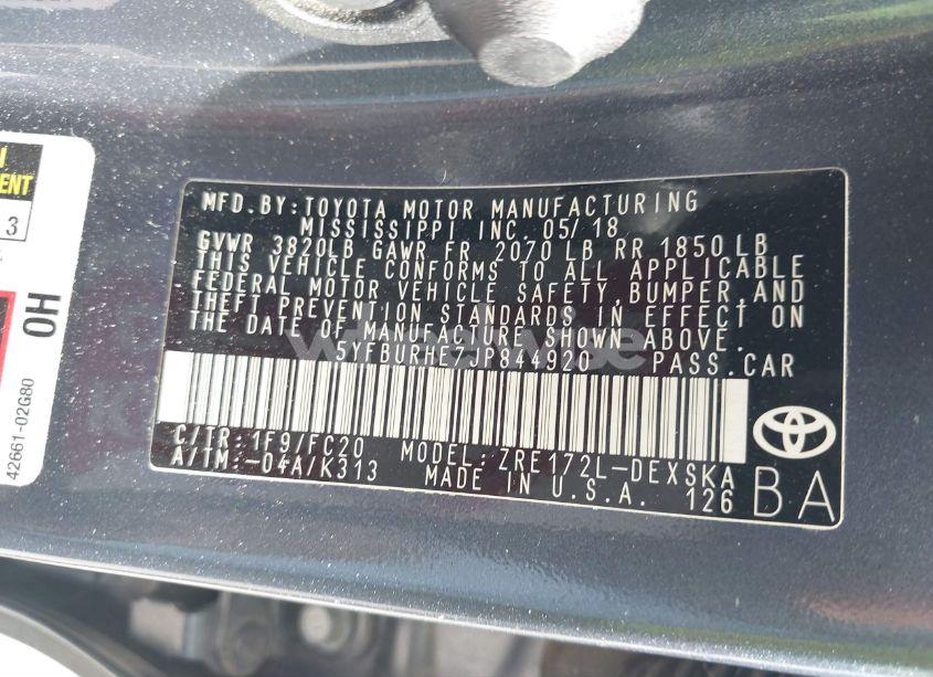 Photo 9 of 2018 Toyota Corolla SE (VIN 5YFBURHE7JP844920)