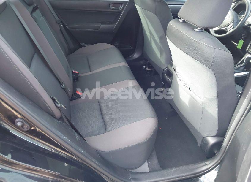 Photo 8 of 2018 Toyota Corolla LE (VIN 5YFBURHE7JP848868)