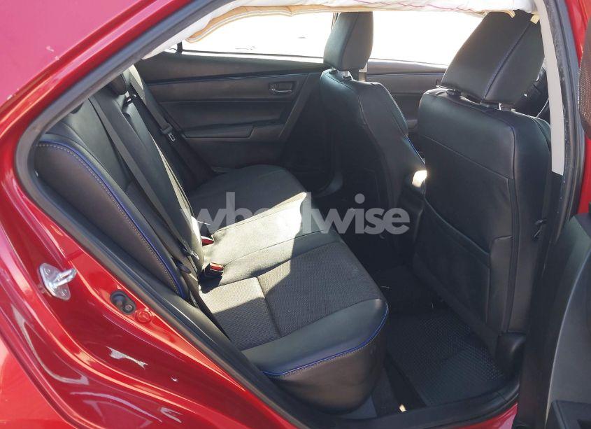 Photo 8 of 2018 Toyota Corolla SE (VIN 5YFBURHE7JP852192)