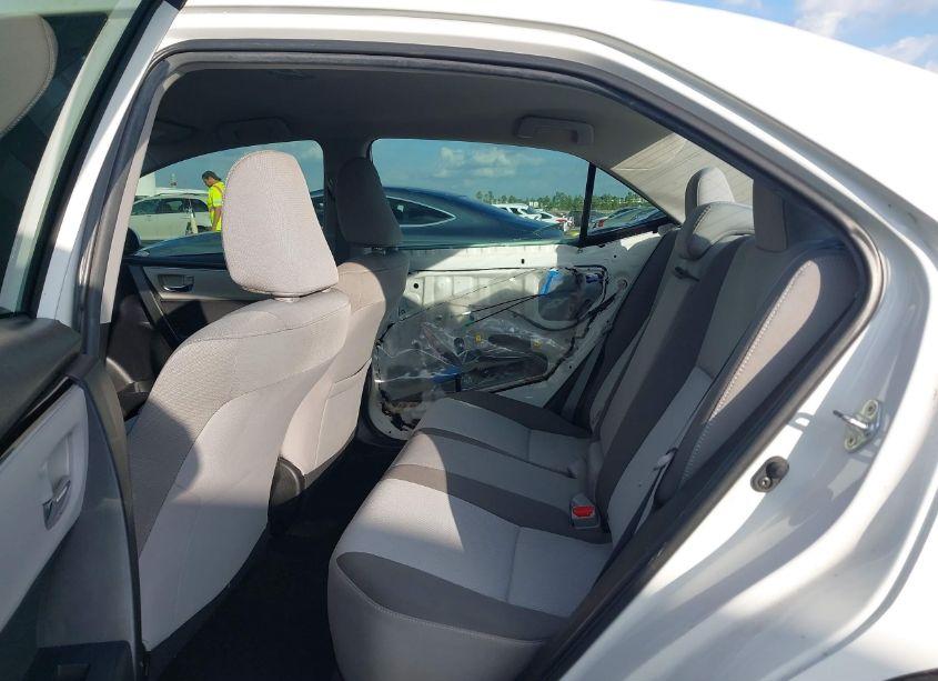 Photo 8 of 2019 Toyota Corolla LE (VIN 5YFBURHE7KP867258)