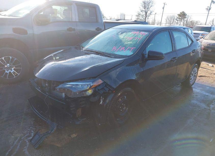 Photo 2 of 2019 Toyota Corolla LE (VIN 5YFBURHE7KP867874)