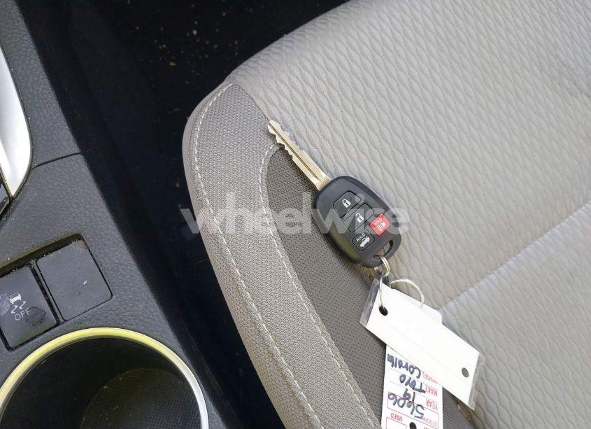 Photo 11 of 2019 Toyota Corolla LE (VIN 5YFBURHE7KP871097)