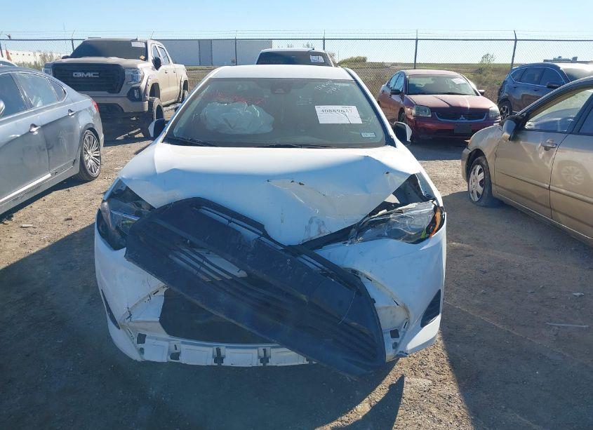 Photo 12 of 2019 Toyota Corolla LE (VIN 5YFBURHE7KP875277)