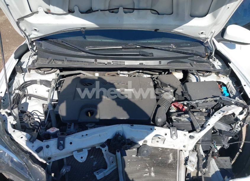 Photo 10 of 2019 Toyota Corolla LE (VIN 5YFBURHE7KP875845)