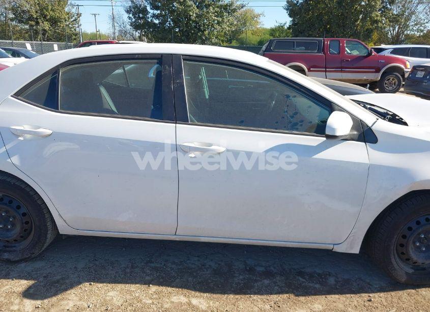 Photo 13 of 2019 Toyota Corolla LE (VIN 5YFBURHE7KP875845)