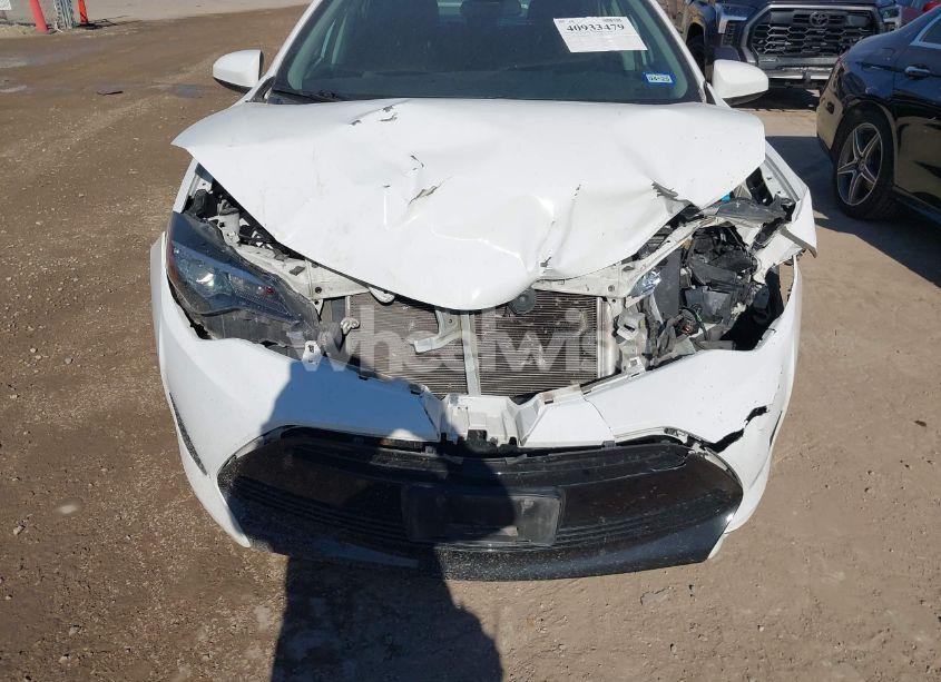 Photo 6 of 2019 Toyota Corolla LE (VIN 5YFBURHE7KP875845)