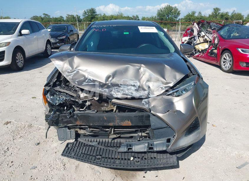 Photo 12 of 2019 Toyota Corolla LE (VIN 5YFBURHE7KP878972)