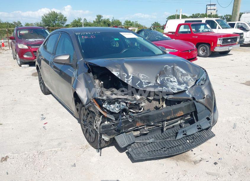 Photo 6 of 2019 Toyota Corolla LE (VIN 5YFBURHE7KP878972)