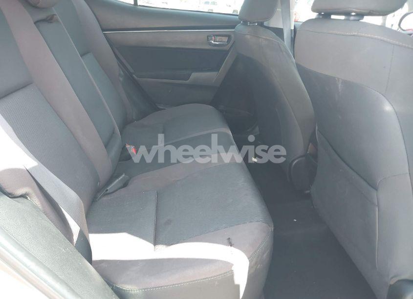 Photo 8 of 2019 Toyota Corolla LE (VIN 5YFBURHE7KP878972)