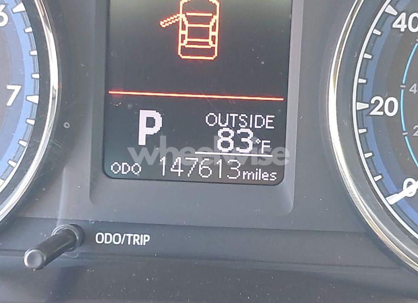 Photo 16 of 2019 Toyota Corolla LE (VIN 5YFBURHE7KP885307)