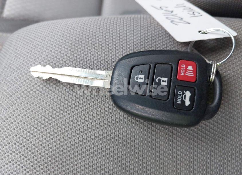 Photo 11 of 2019 Toyota Corolla LE (VIN 5YFBURHE7KP893892)